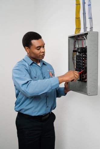 Circuit Breaker Won’t Reset? Here’s What You Need to Do
