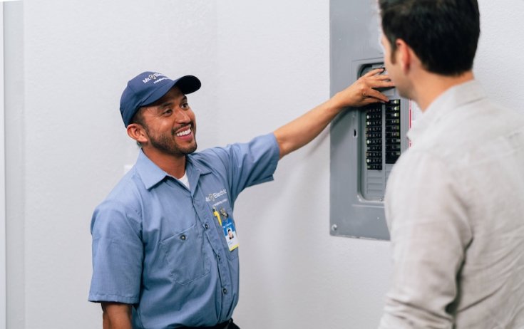 How Modern Panels Improve Energy Efficiency